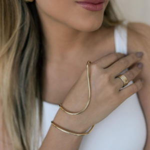 Pulseira/Bracelete Dourado decoração de nó